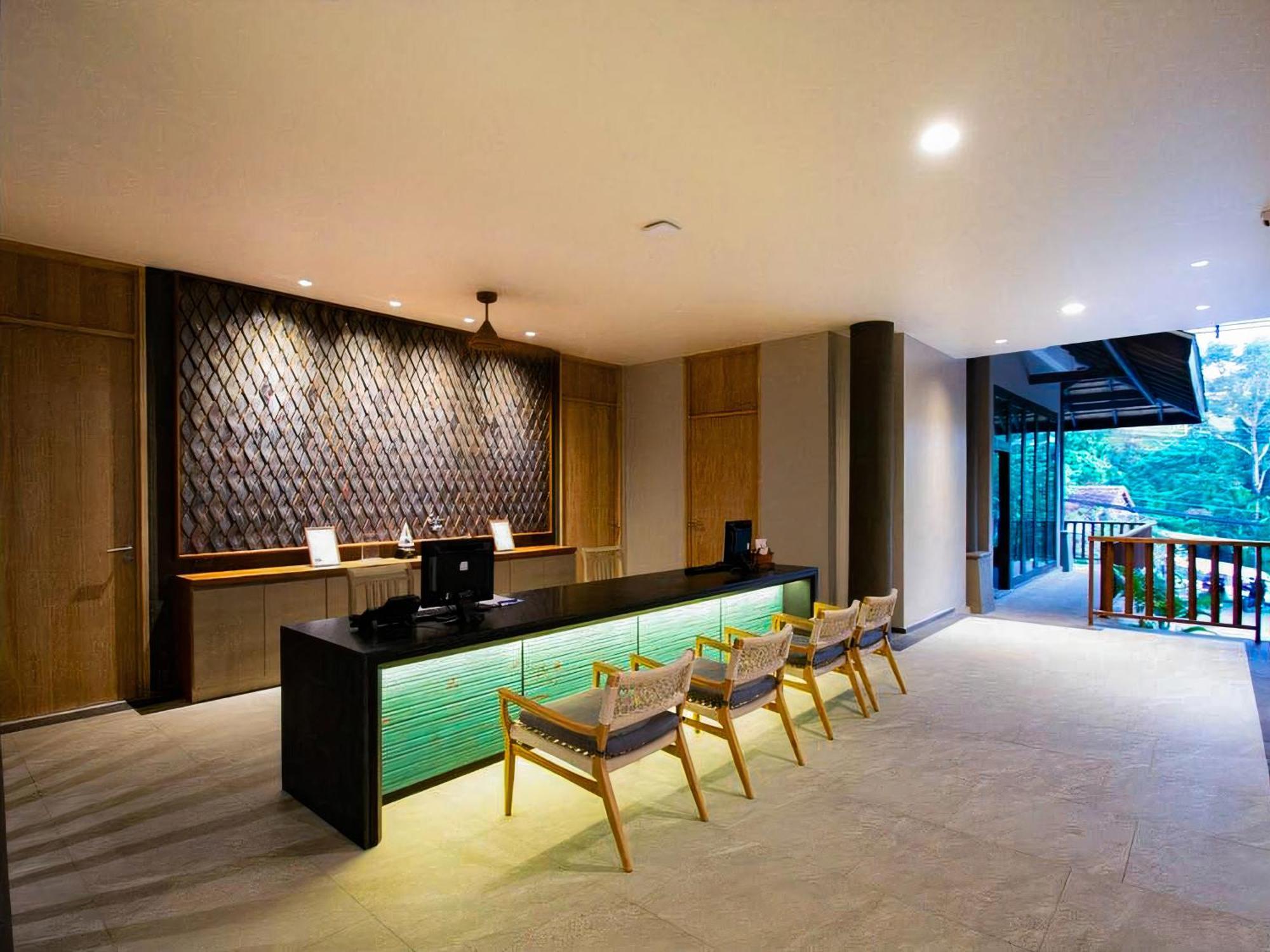 Andaman Cannacia Resort & Spa - Sha Extra Plus Strand Kata Exterior foto Reception