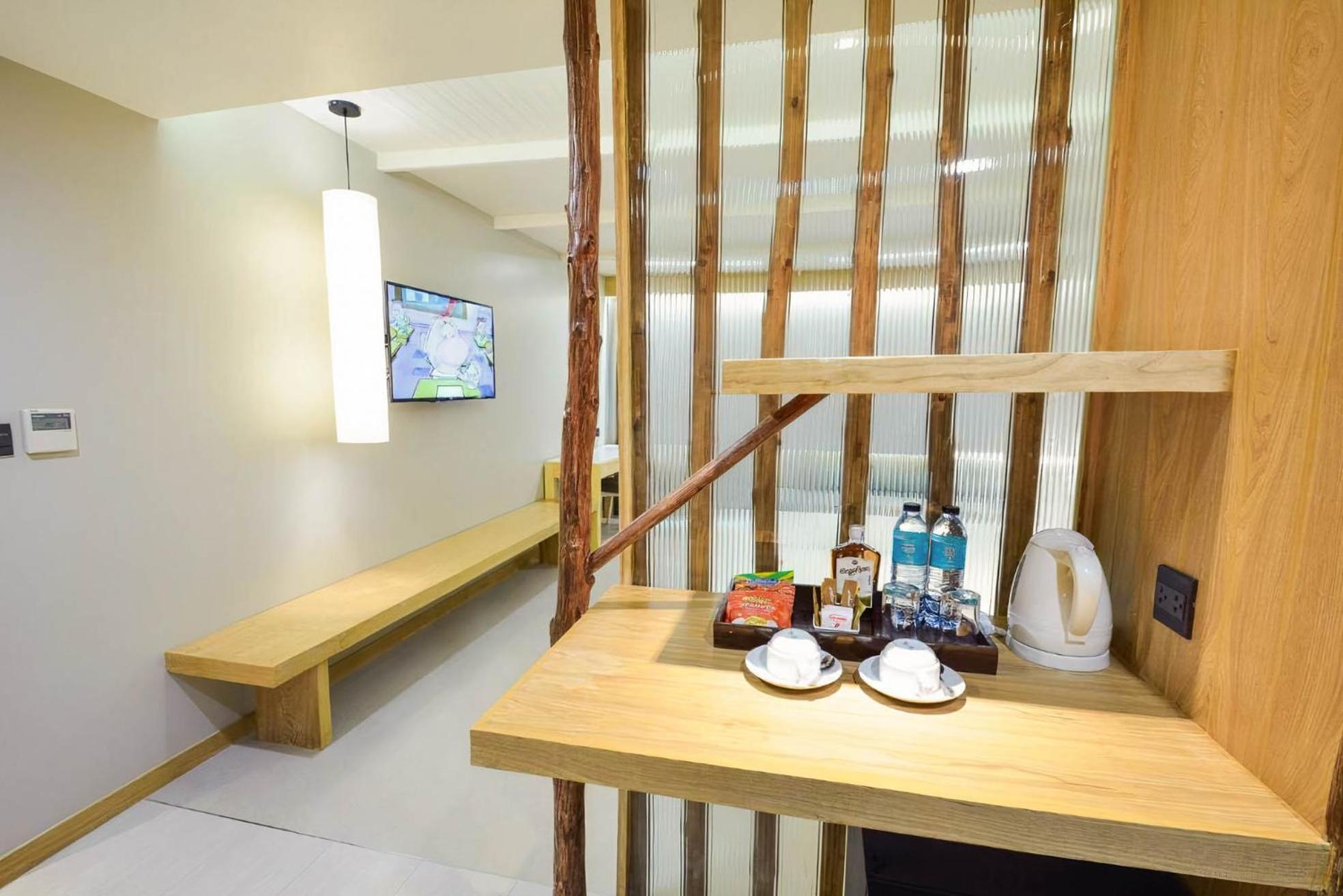 Andaman Cannacia Resort & Spa - Sha Extra Plus Strand Kata Exterior foto A room at the hotel