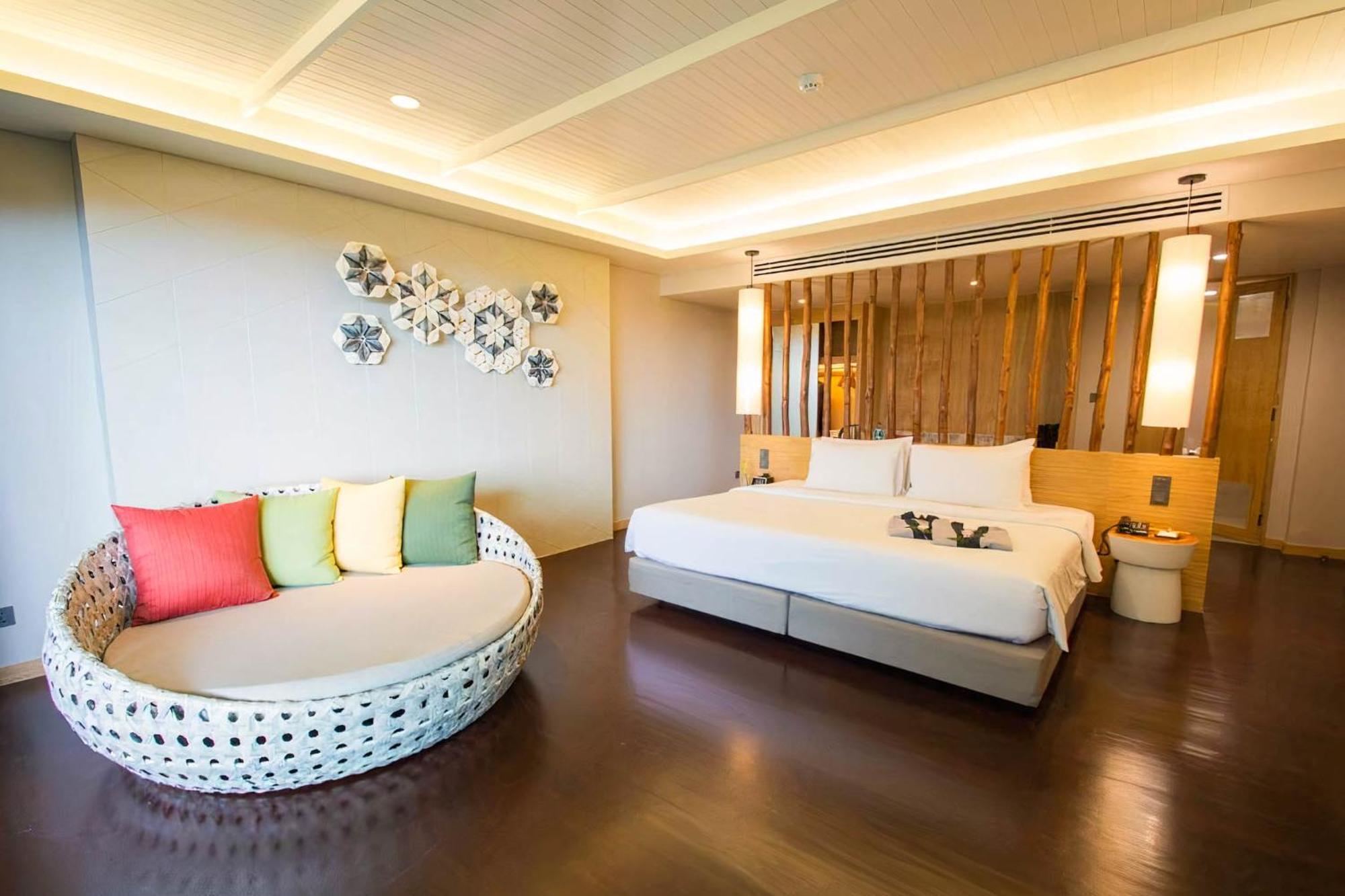 Andaman Cannacia Resort & Spa - Sha Extra Plus Strand Kata Exterior foto Deluxe Ocean View