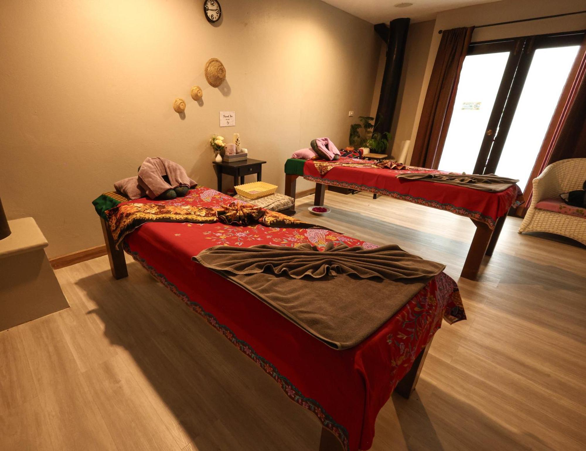 Andaman Cannacia Resort & Spa - Sha Extra Plus Strand Kata Exterior foto