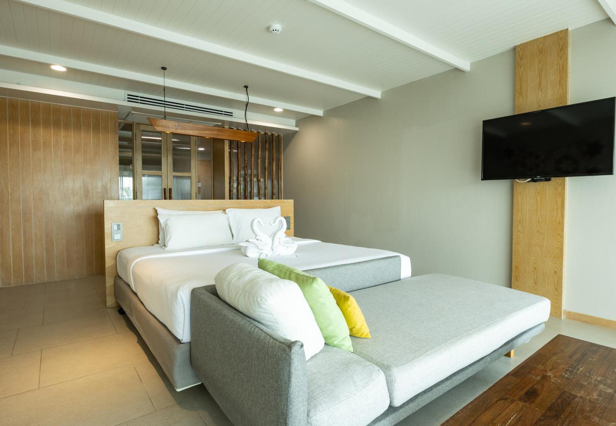 Andaman Cannacia Resort & Spa - Sha Extra Plus Strand Kata Exterior foto