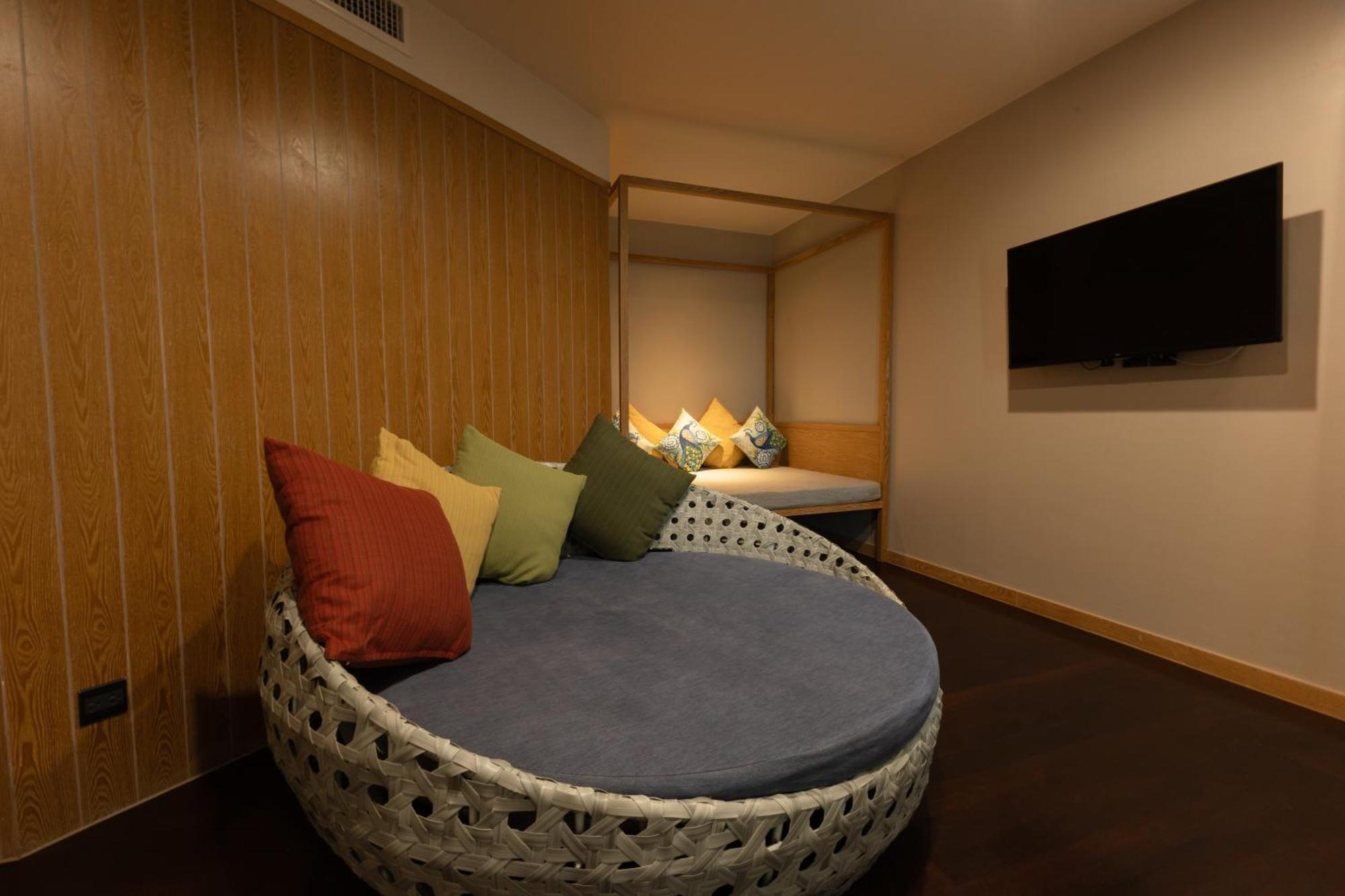 Andaman Cannacia Resort & Spa - Sha Extra Plus Strand Kata Exterior foto